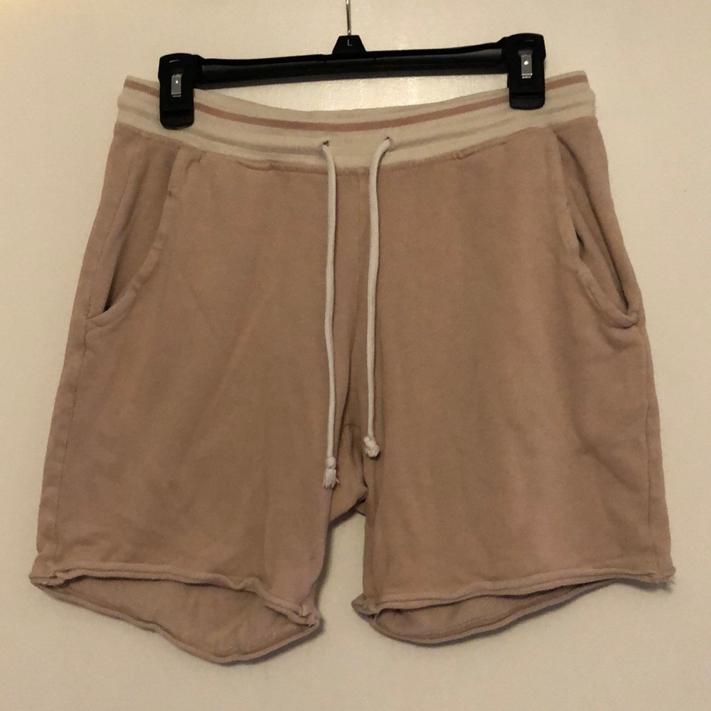 H&M type modern style sweatshorts
